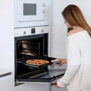 FOUR ENCASTRABLE 75L 7 FONCTIONS 2600W + GRILL WATER STEAM CLEAN SYSTEM BLANC TAURUS